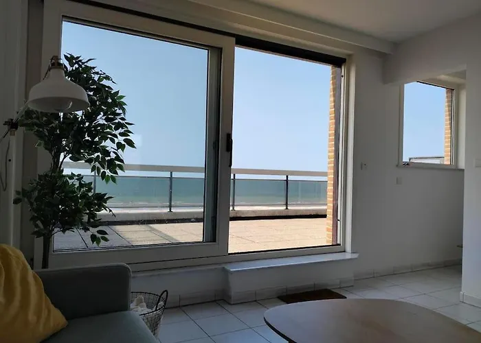 Appartement Met Fenomenaal Zeezicht