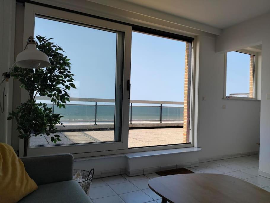 Appartement Met Fenomenaal Zeezicht *